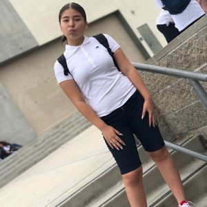 Meet your Posher, Ana